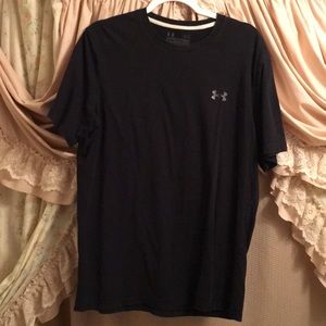 Short sleeve black under armour tee
